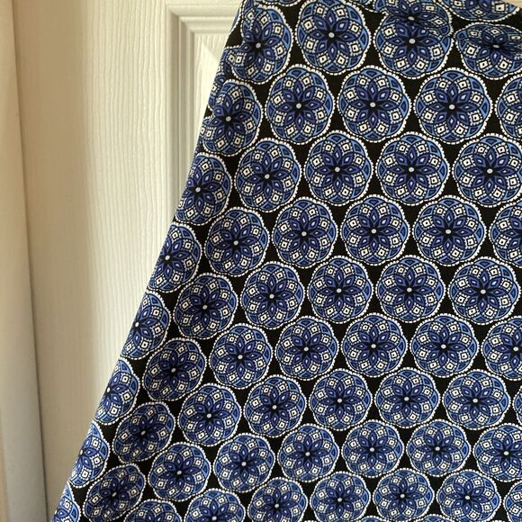 Women’s Large 12/14 George Skirt Blue Geometric Pattern - Picture 9 of 14